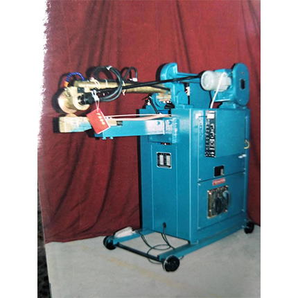 气动滚焊机5